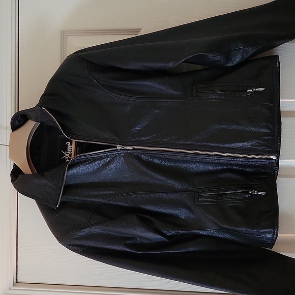WILSON LEATHER 100% LEATHER SZ MED. BLACK ZIP UP JACKET WAIST LENGTH GOOD CONDI - Picture 1 of 12